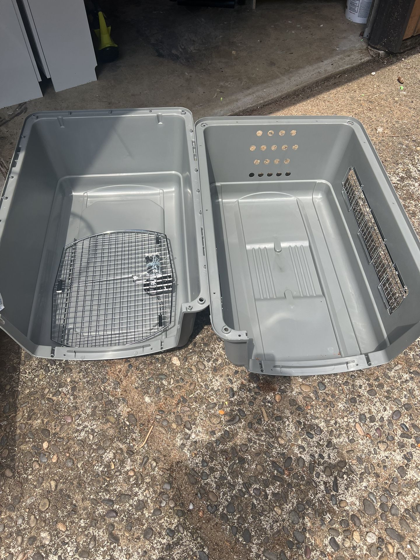Brand New Dog Crate - XL