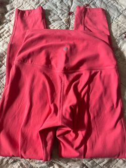 Lululemon size 4
