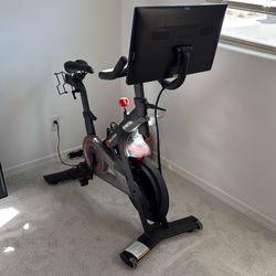 Peloton Bike +shoes