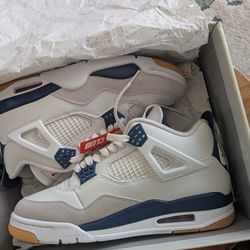 Jordan SB 4 white/navy sz 9 140 firm