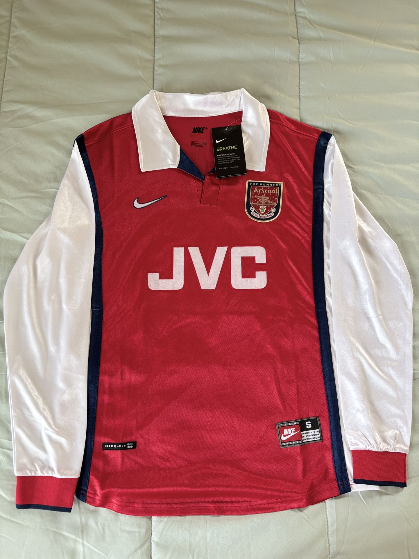 Retro Arsenal FC Jersey (Bergkamp)