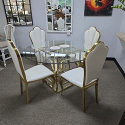 Table With Chairs  54 Inches Diameter 