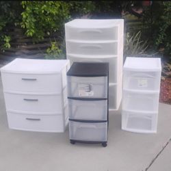 Storage Drawers 4 Drawer Sets Great Condition 