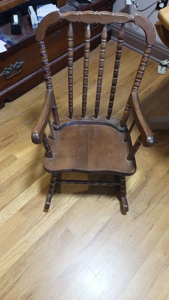child's rocking chair 