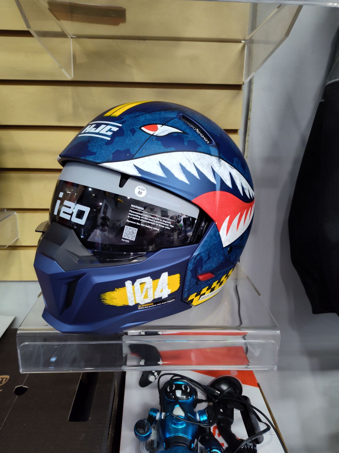 Motorcycle full face helmet size medium call of duty vineyard helmet DOT approved brand new last one we got size medium only