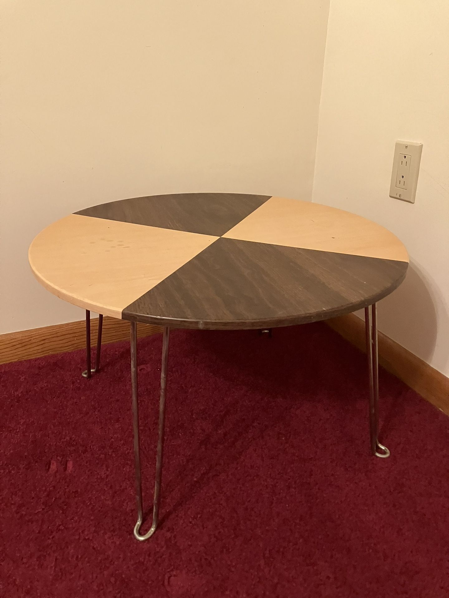 MCM Collapsible End Table - Unique