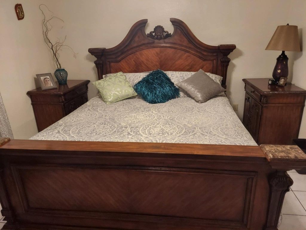 King Size Bedroom Set With Mattress Included