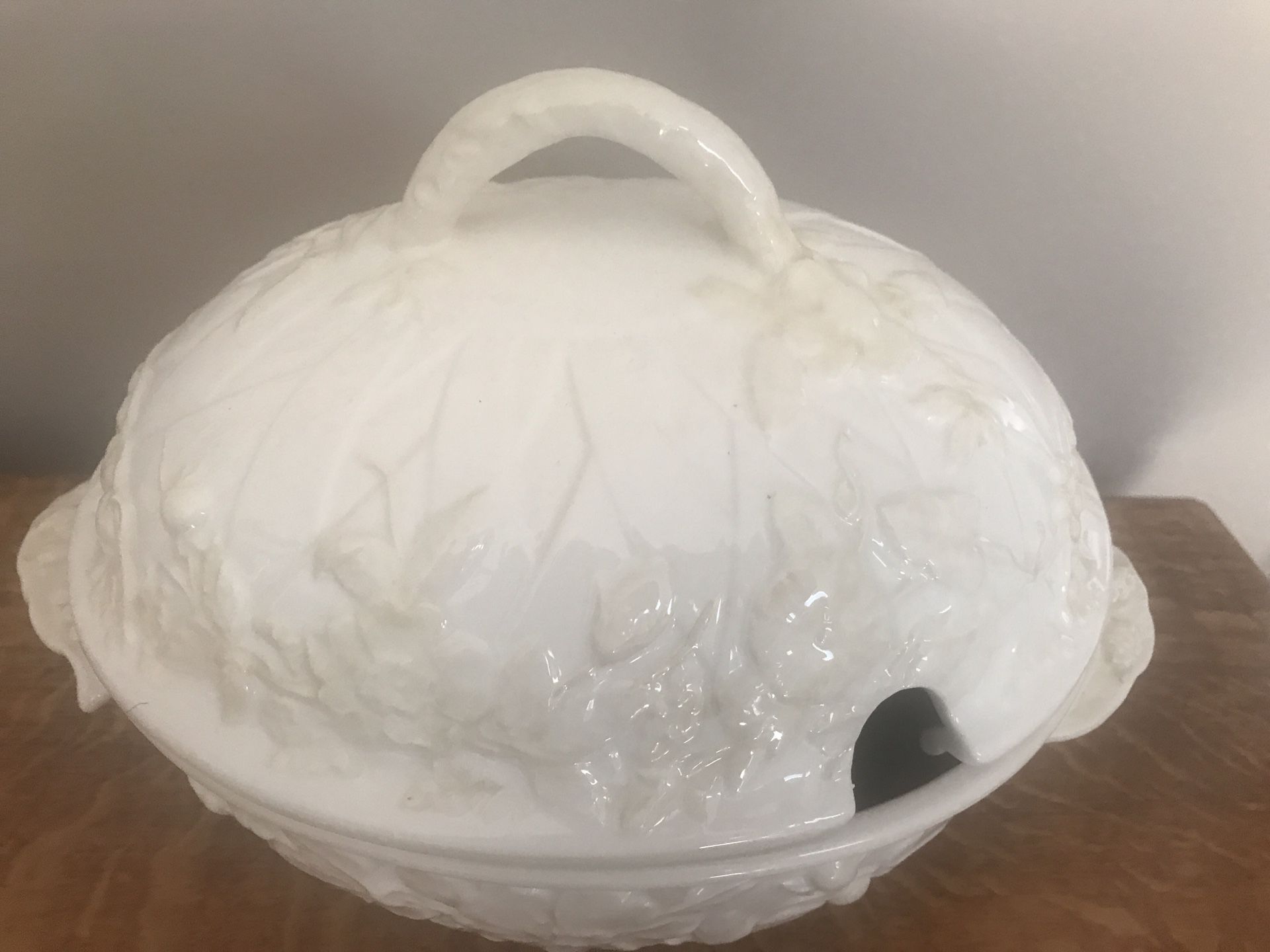 Large Italian soup tureen / bowl with lid