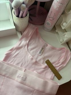 Pink skims set