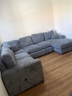 Sectional couch