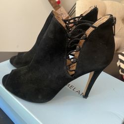 Soze 7 Antonio Melani Black Suede High Heels