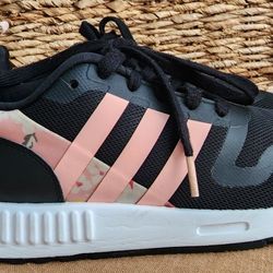 Adidas Multix Black/ Pink Floral Size 4 1/2