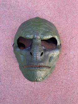 The amazing Spider-Man lizard man mask