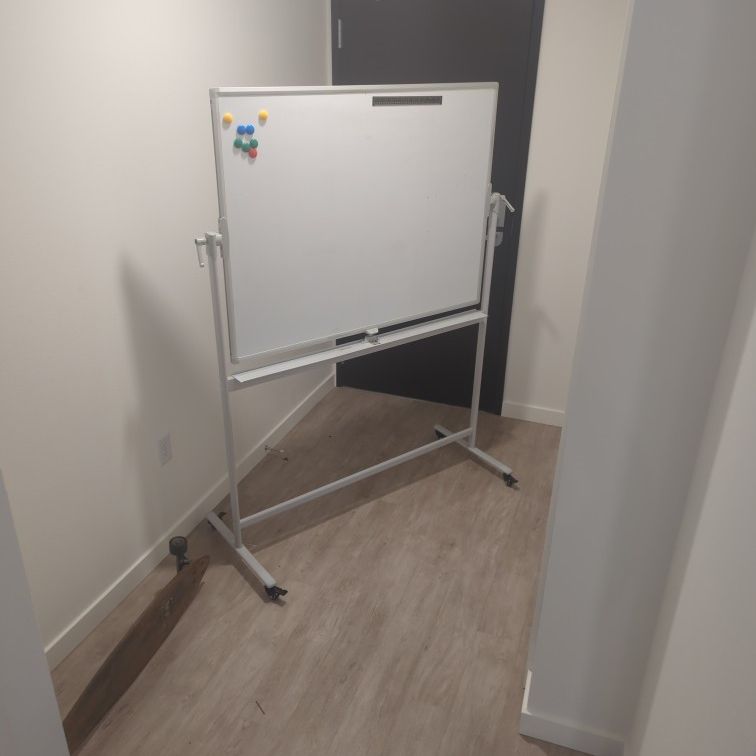Giant 8ft By 4ft Whiteboard for Sale in Lubbock, TX - OfferUp