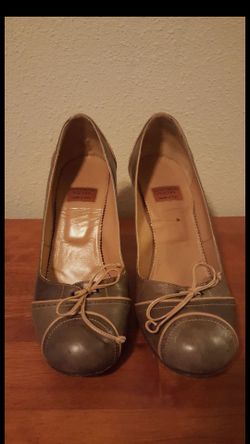 Goffredo Fantini leather shoes in excellent condition made in Italy