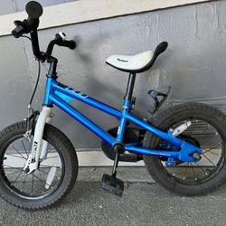 Baby Royal 14” boys bike. In great condition. Pick up only in Sunnyvale 