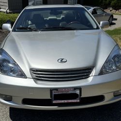 2004 Lexus ES 330 (Branded Title) – One-Owner • Well Maintained • New Struts + New Steering Rack • 195 k mi – $2,800 OBO (Bellevue) 