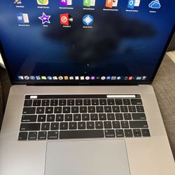 MacBook Pro 2018 15” 