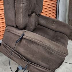 Lift Assist Recliner Chair FREE DELIVERY 