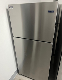 Maytag Top Freezer Fridge – Stainless, Ice Maker