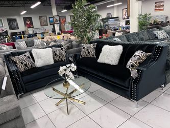 Gorgeous Sofa And Loveseat 🖤 Black Glam Velvet 🥳