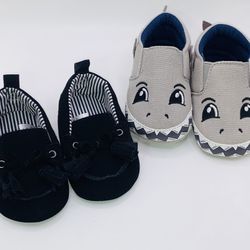 New Infant Crib Booties Shoes Bundle, Sizes 2 & 4