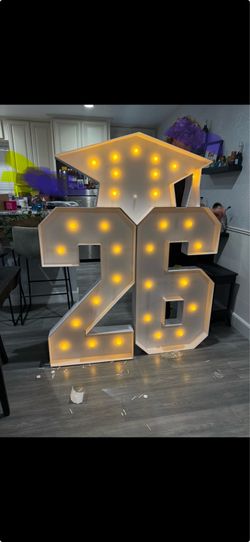 2026 graduation decor