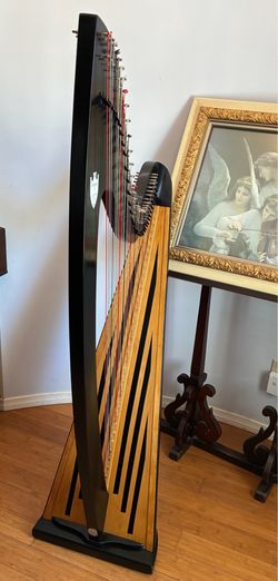 Harp,  Lyon & Healy, Troubadour II