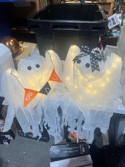 Halloween hanging ghosts battery operated sold separate