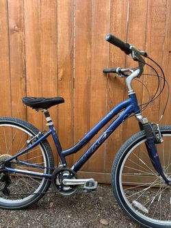 K2 Myste Women’s Hybrid Comfort Bike – Small Frame, 26” Wheels
