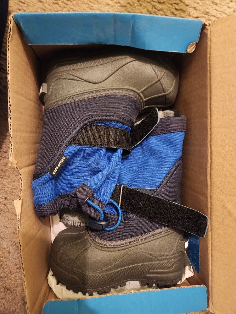 Snow Boots Size 7 Toddler $20 Obo