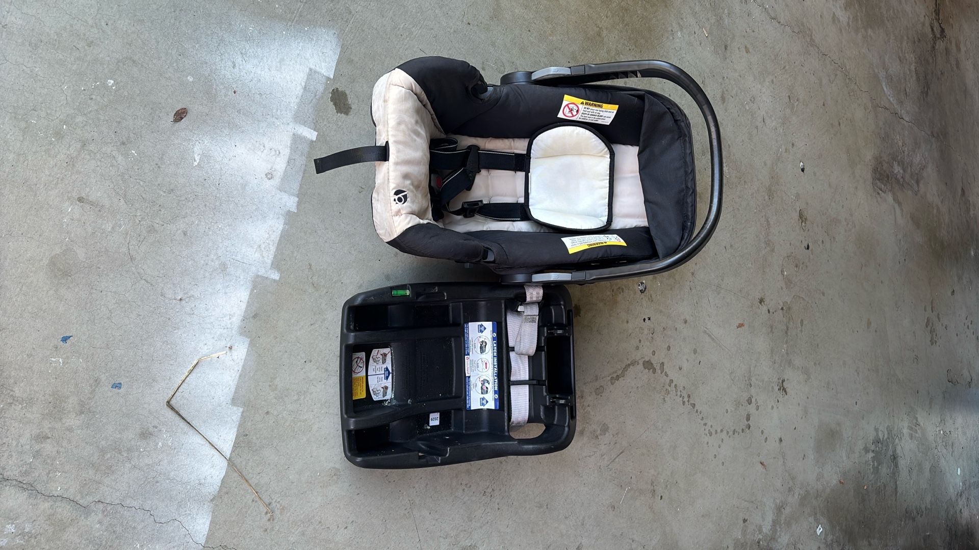 Baby Trend Infant Car Seat