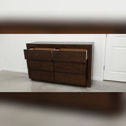 Homelegance Brown Wood Dresser, 6 Drawers - Good - Jacksonville, FL