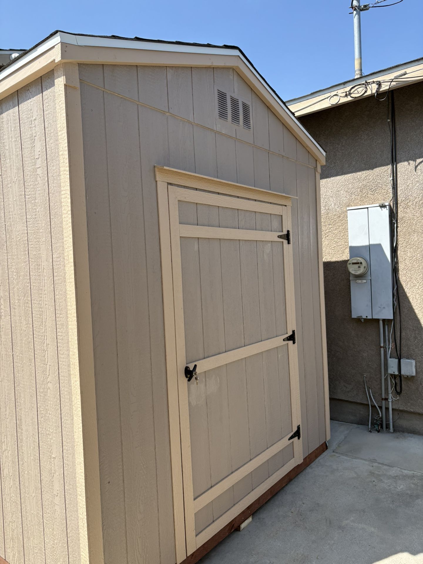 Shed 8x10x10