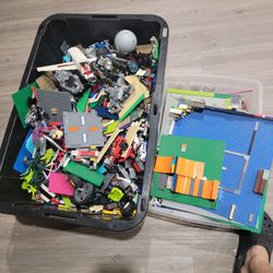 Lego  pieces