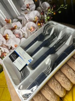 NEW Mainstays 49-Piece Flatware Set with Organizer Tray