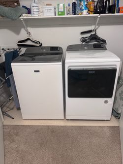 Maytag High Capacity Electric Washer & Gas Dryer