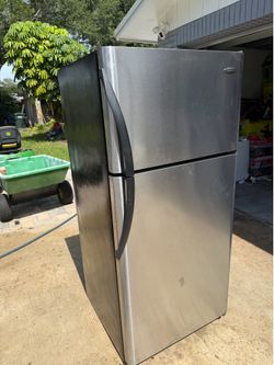 Refrigerator like new with icemaker