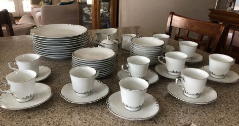 Style House Embassy fine China