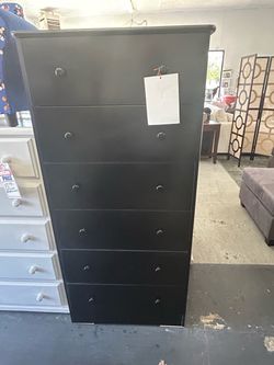 6 Drawers jumbo dresser