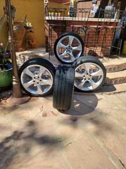 Mercedes Wheels/Tires