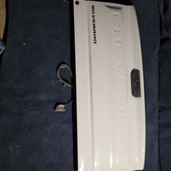2021 Chevy Tailgate