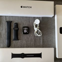 Apple Watch SE GPS Aluminum 44mm (1st gen)