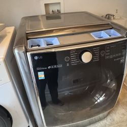 LG High-Capacity Front Load Washer – Smart WiFi & TurboWash – Graphite Steel 