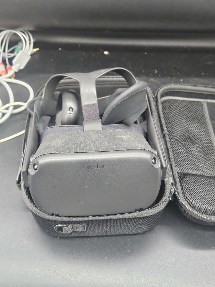 Meta Oculus Quest 1 128GB Standalone VR Headset - Black W/ Case + Charger