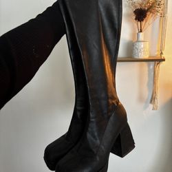 Knee High Heel Boots Size 6