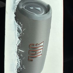 JBL Bluetooth speaker CHARGE 5