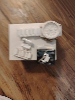 Nixon White Chronograph Watch with Extra Links