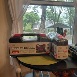 39 Piece Tool Set