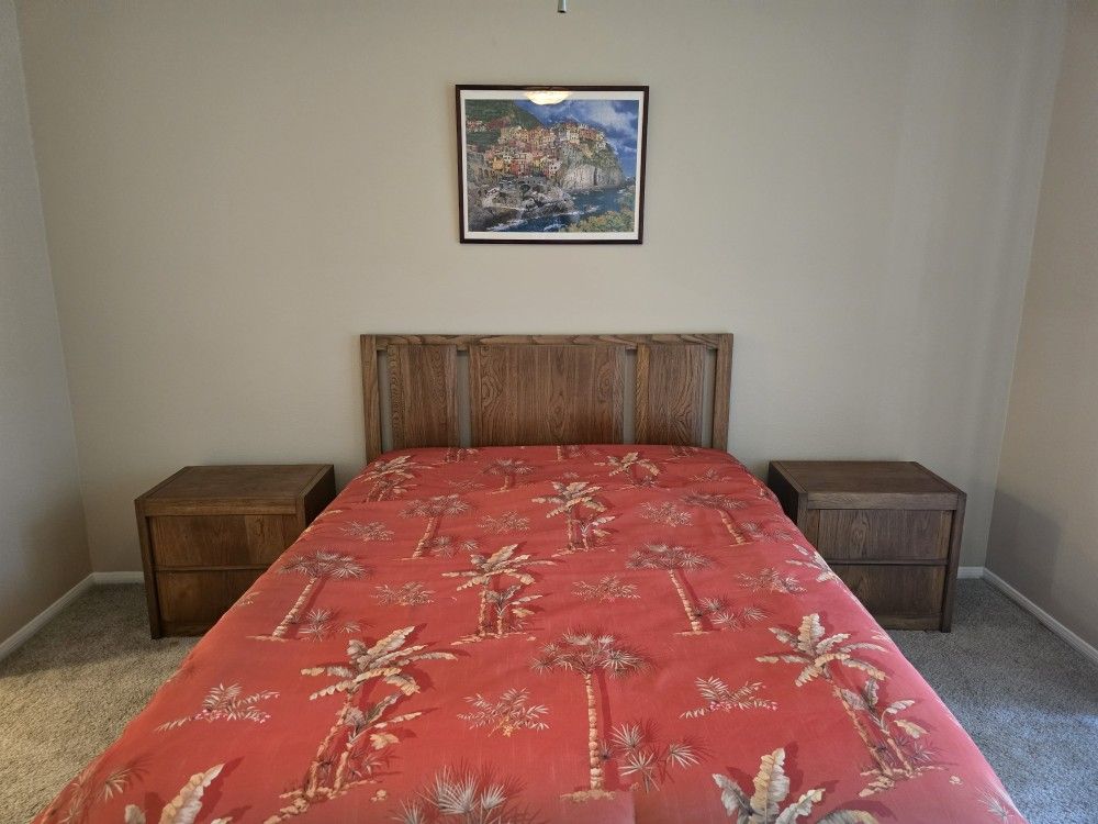 Vintage Solid Wood Queen Bedroom 3 Piece Set $75 OBO